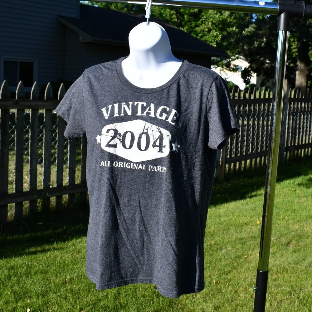 Women's Vintage 2004 Grey T-Shirt